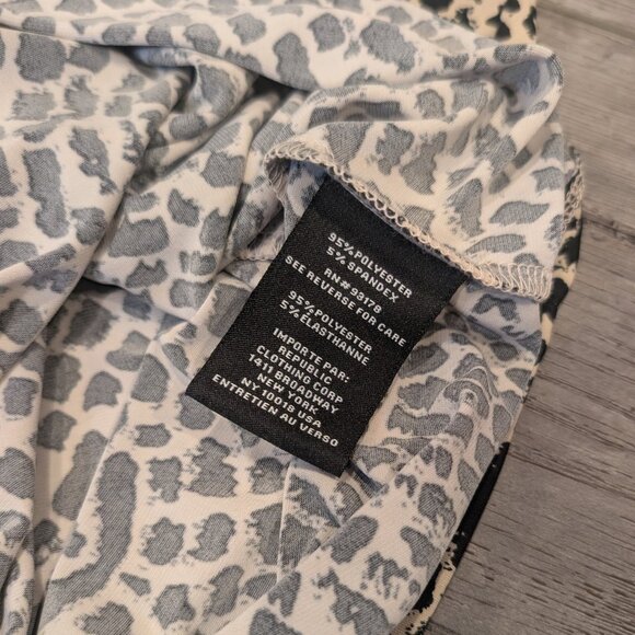 Premise Studio Twist Front Mock Neck Blouse – Tan & Black Animal Print, Sz L - Picture 6 of 10